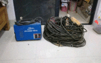 电焊机及100多米电线出售
