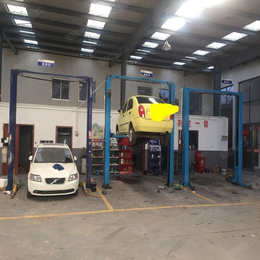 汽修厂设备转让九成新