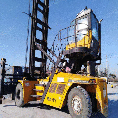 供应二手三一牌集装箱堆高机