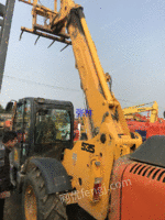 市场库存2台JCB535-95二手伸缩臂叉装车