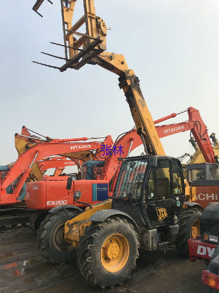 出售2台jcb535-95二手伸缩臂叉装车