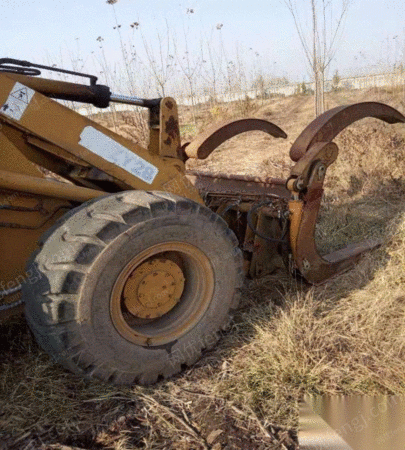 转让好用的抓草机 2.6万元