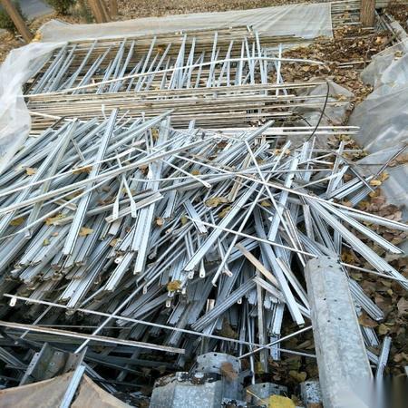 二手大棚铝材,铁管,镀锌管出售