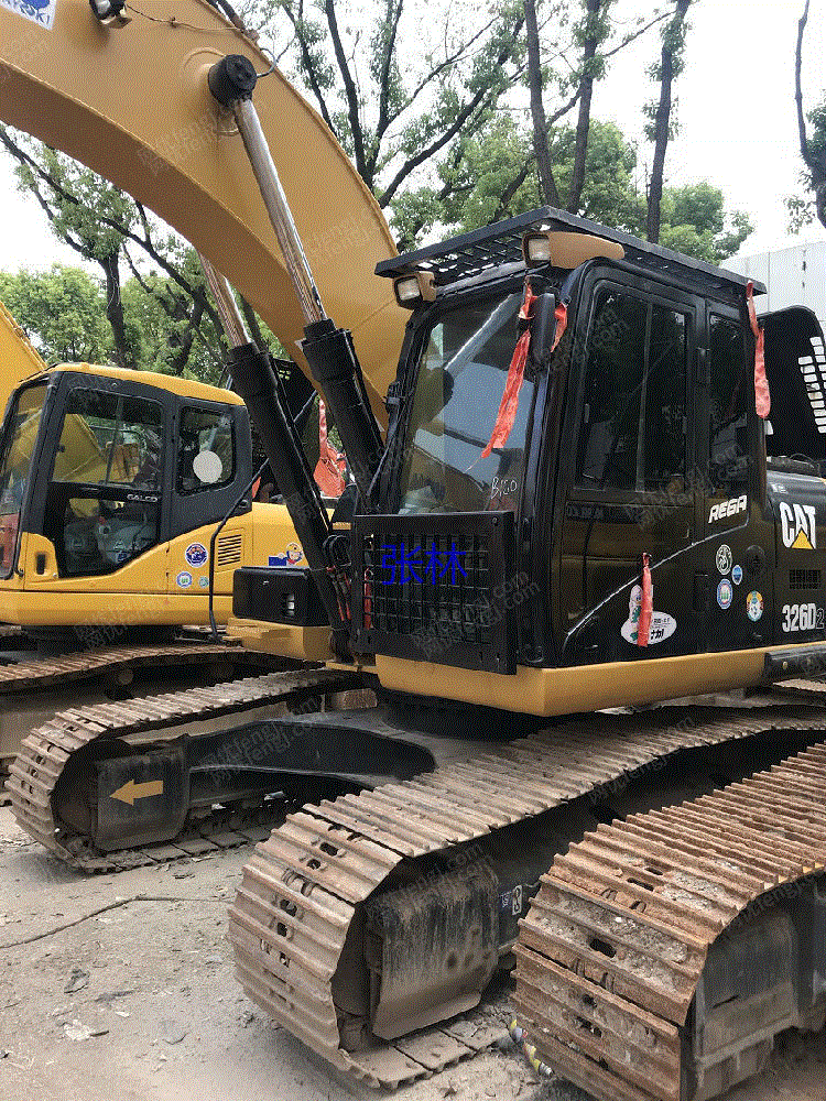 出售原装卡特326d二手挖掘机