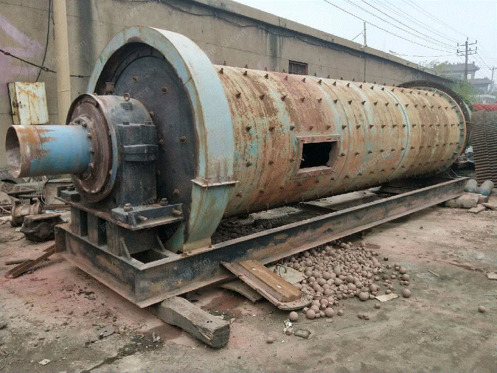 出售山东招远1557米球磨机