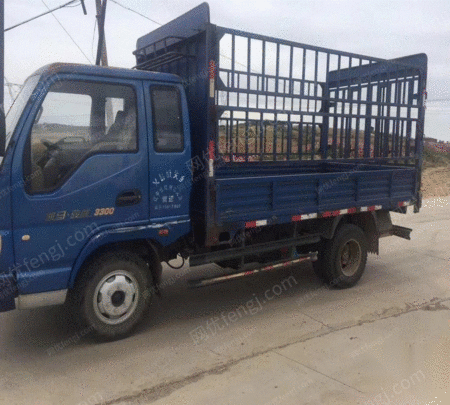 供应二手凯马骏威3300仓栏式货车