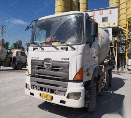 急售13年日野700,中联上装,十方车 1万元