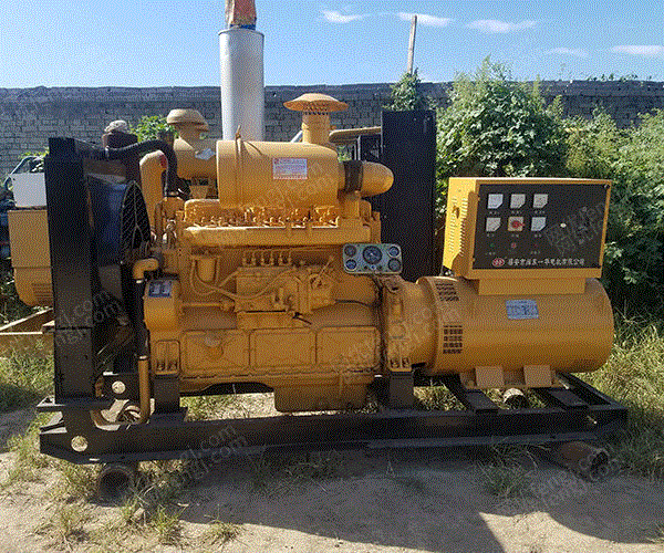 河南郑州出售4台6135二手柴油发电机组25000元