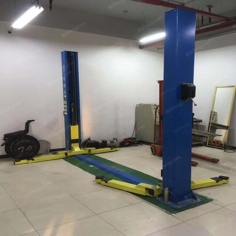 转让德高两注举升机