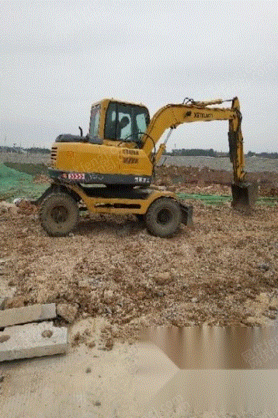 新源85带夹转让