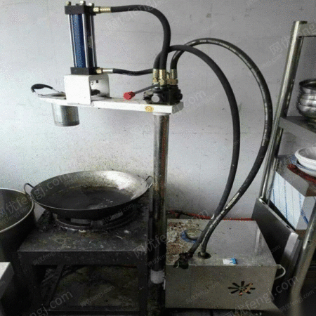 现现压冷面机器,荞麦面粉,冷面碗,冷面醋,葡头糖 出售