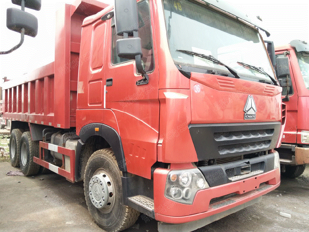 库存新车重汽豪沃a7后八轮工程自卸车出售