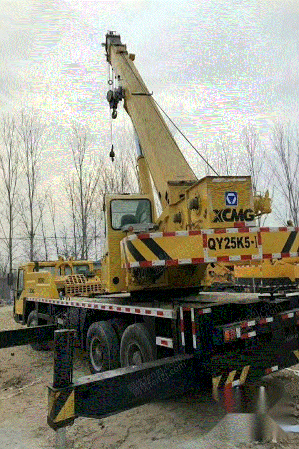 转让2011年徐工25k5-1吊车一台