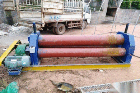 二手卷板机出售