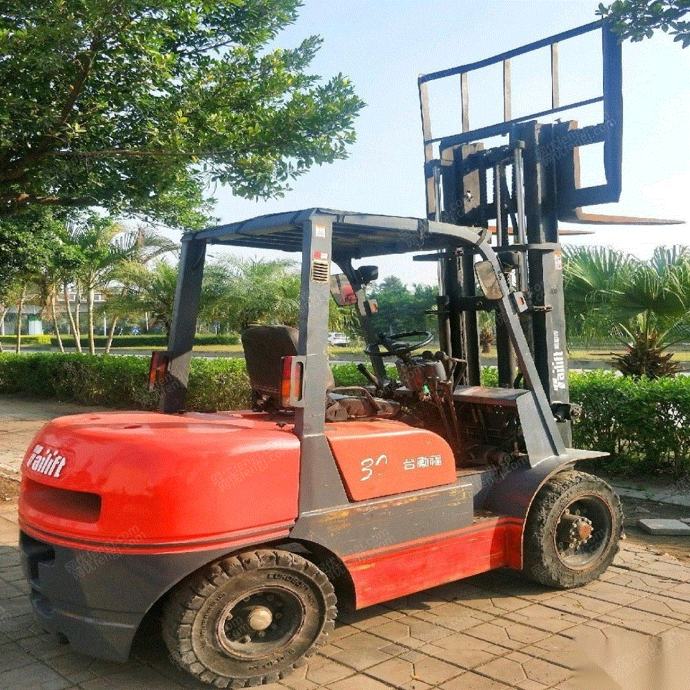 台励福3吨两节门架升高3米叉车出售 9成新