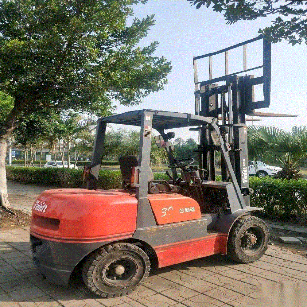 台励福3吨两节门架升高3米叉车出售 9成新