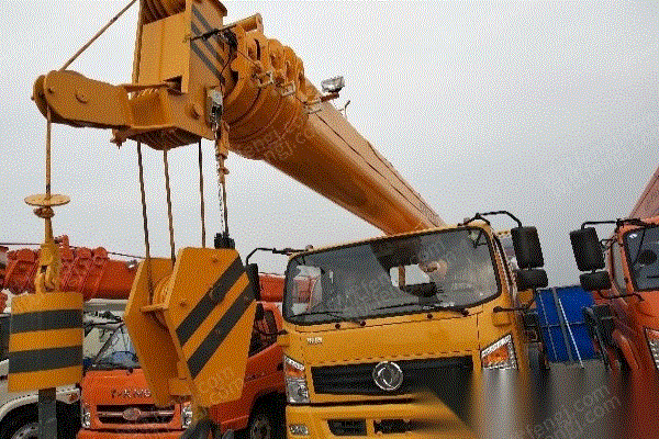 转让2018款东风国5汽车吊