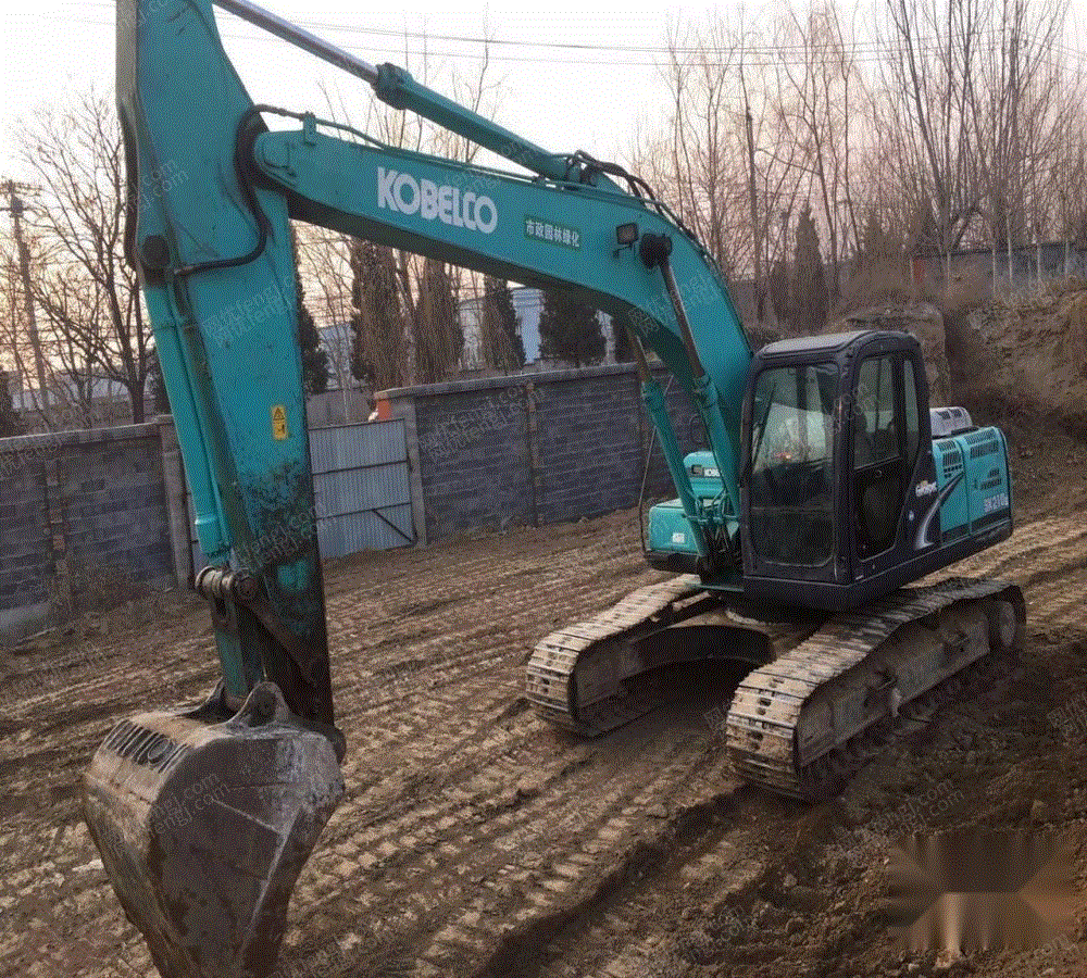 停工转让12年神钢210超八挖掘机