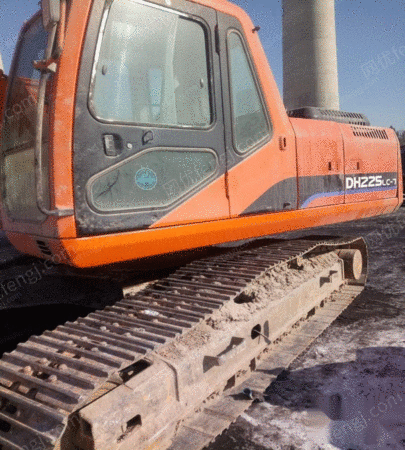 10年大宇225.-7挖掘机