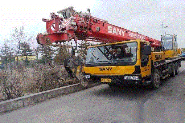 诚心出售11年三一二十吨吊车