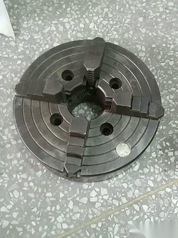 出售250车床单动卡盘