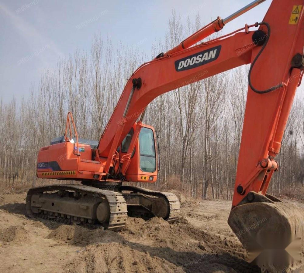 急转斗山300挖机