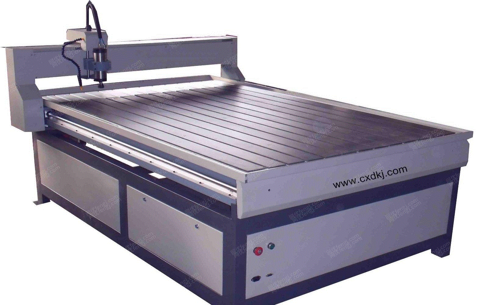 转卖二手广告设备等离子雕刻机吸塑机表膜机等一批设备