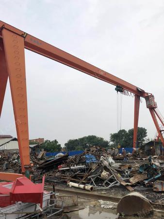 南昌个人出售十吨二十五米高度九米行车一台