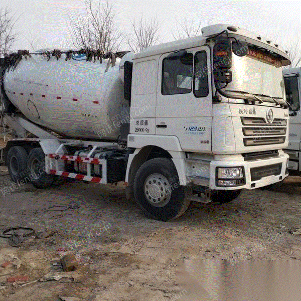 出售豪沃德龙搅拌车三一12方14方18方