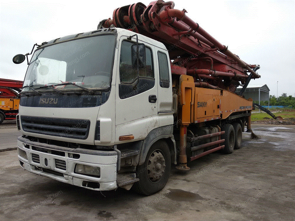 出售2010年三一五十铃底盘46米泵车