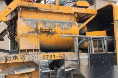 二手搅拌车出售