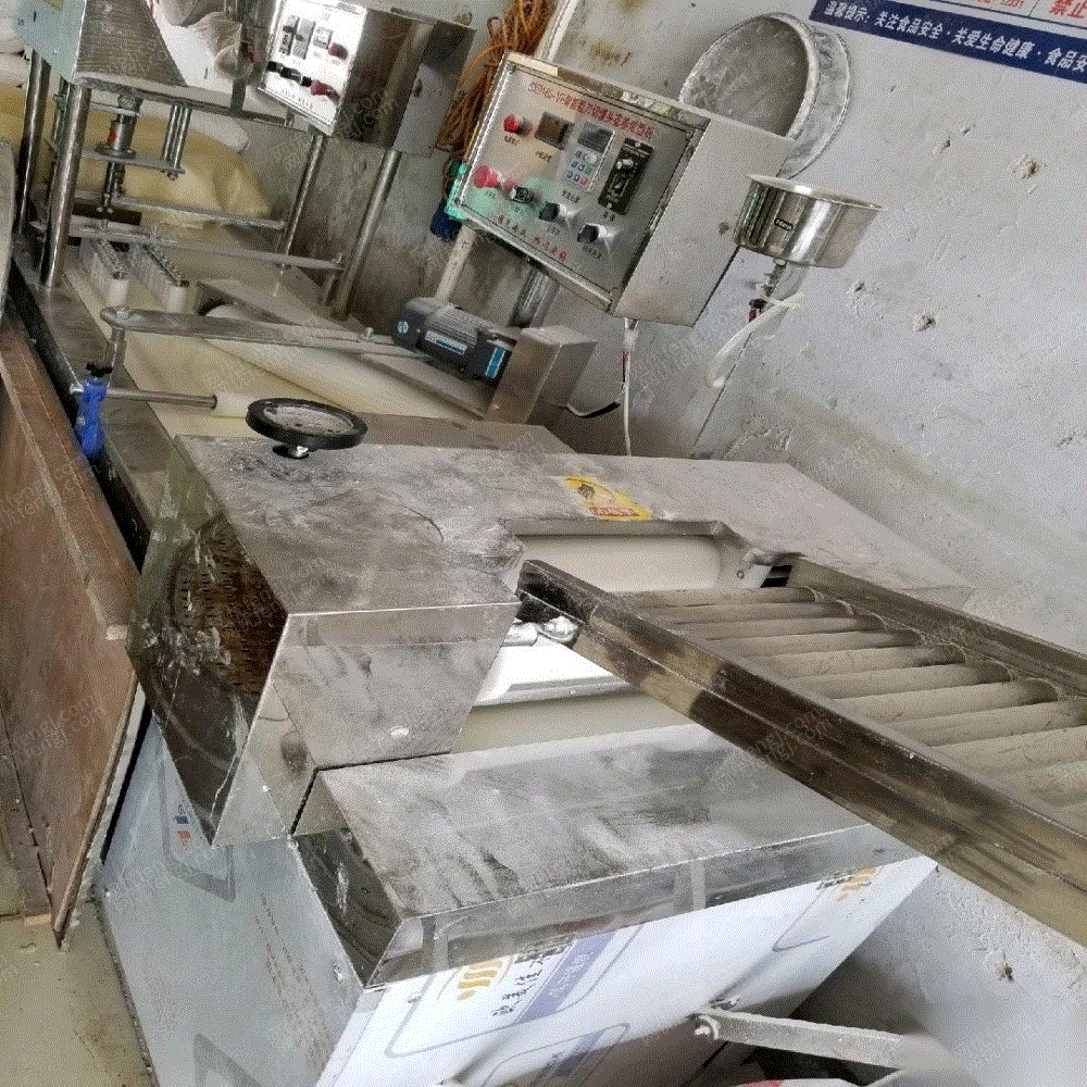 出售九成新馒头花卷成型机