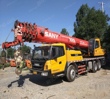 吊车-河北省徐水县工程机械购销公司