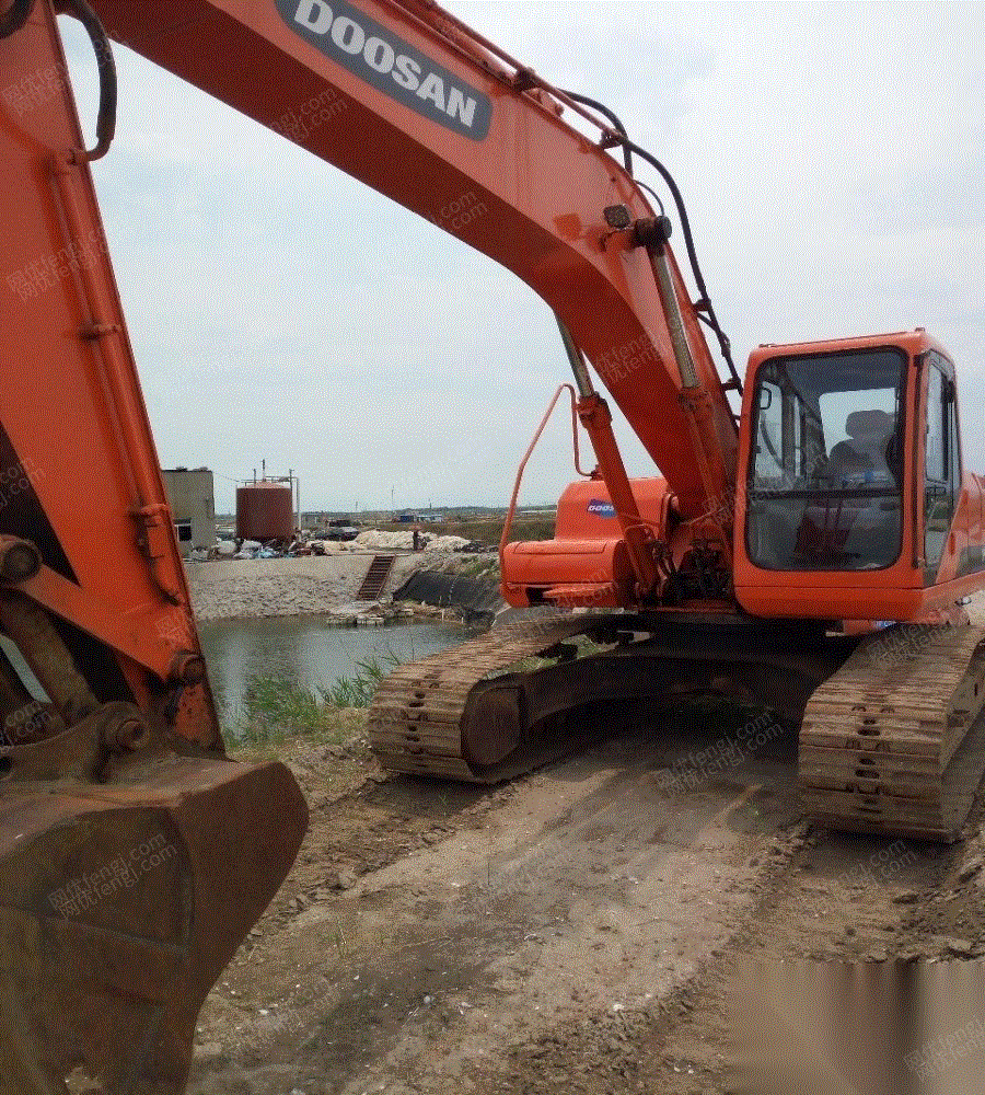 供应1台大宇8013年大宇150柳工80大宇220-5挖掘机 辽宁葫芦岛二手挖掘