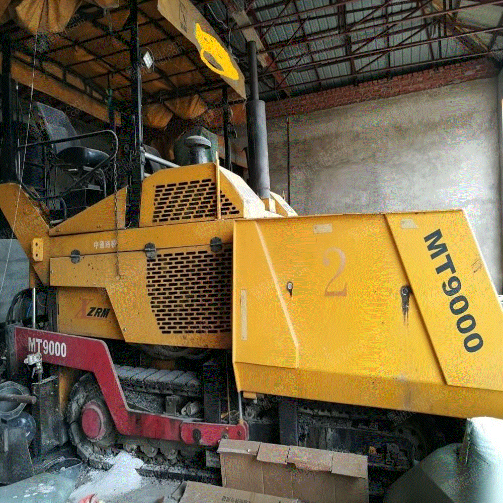新筑股份mt9000a摊铺机出售