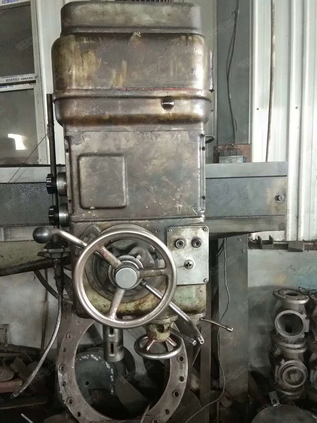 40毫米摇臂钻床出售