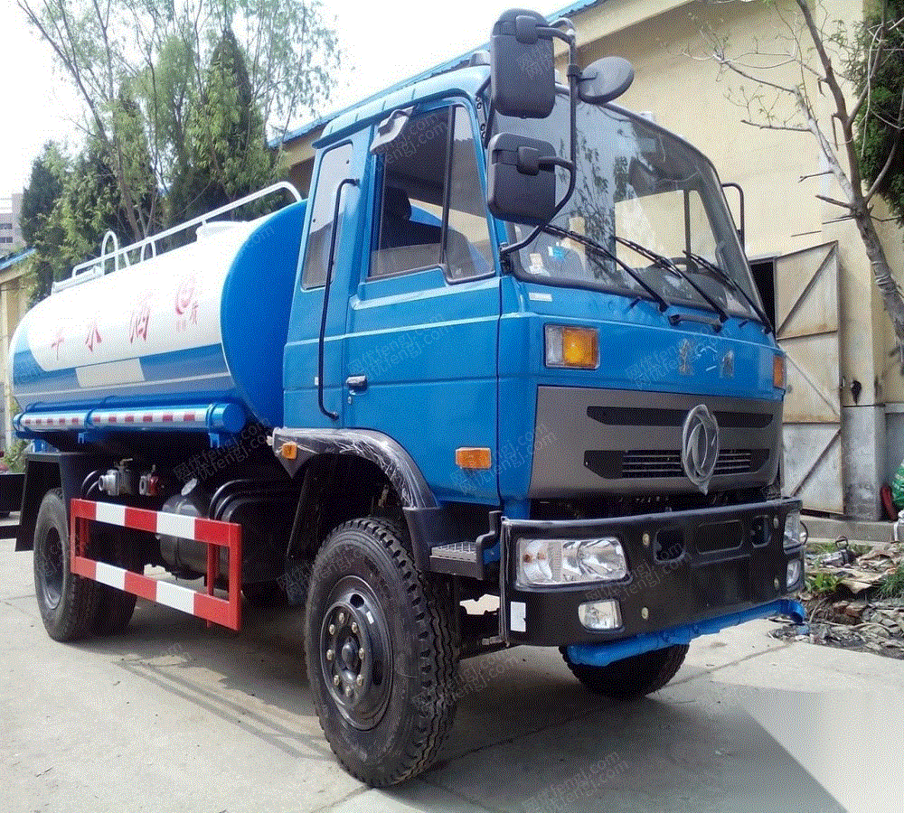 小区装水车_洒水车罐体出售