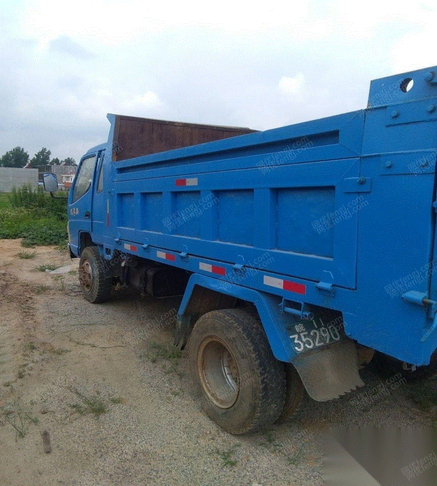 自卸车/翻斗车出售