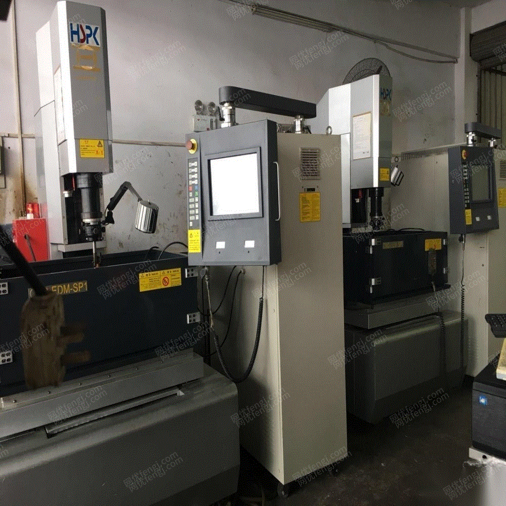 转让工厂使用中的中走丝多台,镜面火花机2台