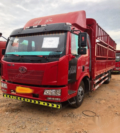 解放6.8米单桥货车转让