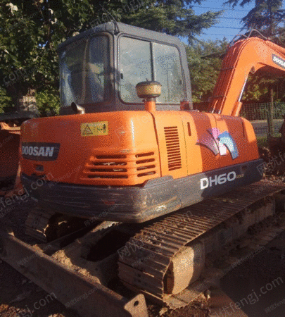 11年斗山55挖掘机转让