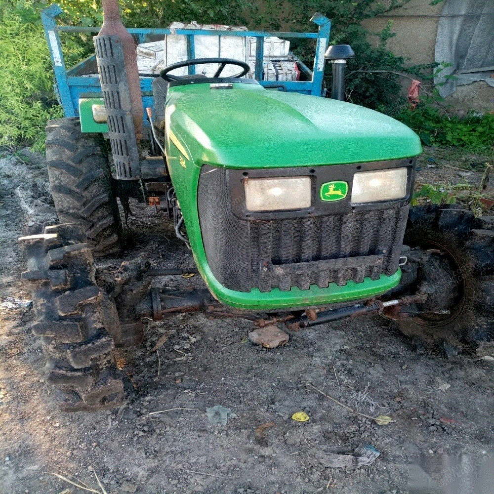 约翰迪尔324有车斗拖拉机出售