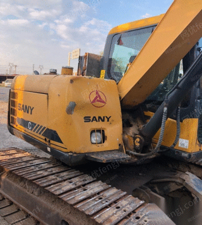 处置积压精品三一75-8挖掘机