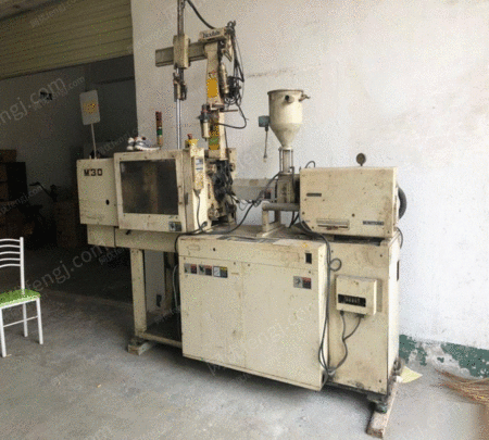 转让库存日本住友m30t注塑机一台