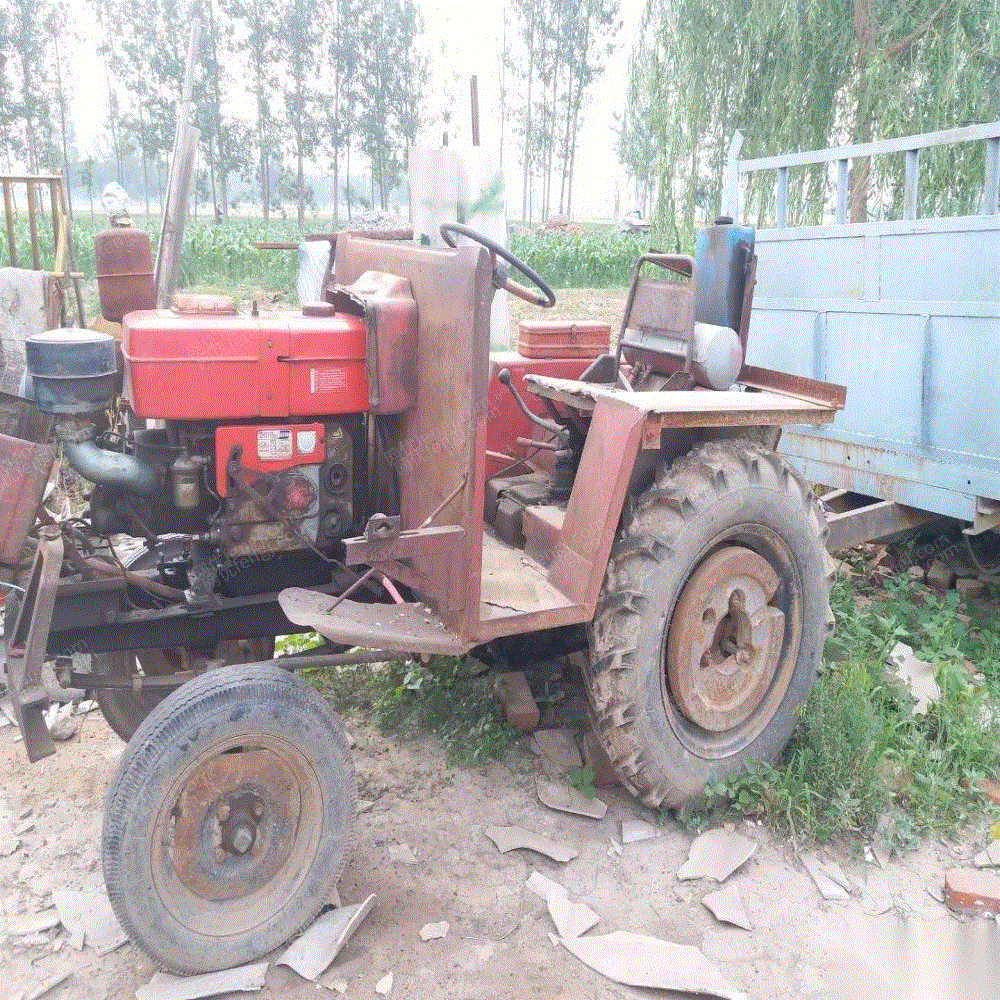 出售东方红洛阳拖拉机新人字胎气刹车后翻