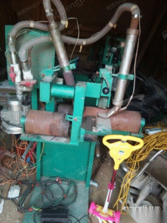 二手封口机出售