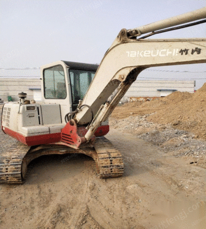 竹内60挖掘机 16.5万元