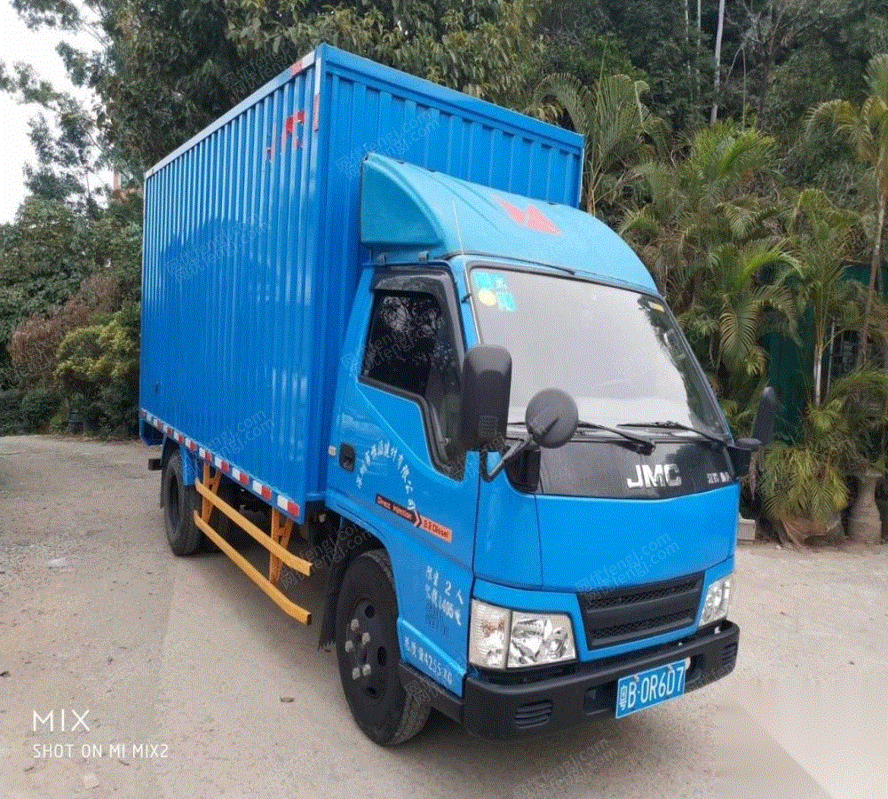 2015年江铃凯运窄体42米厢式货车转让极38万元