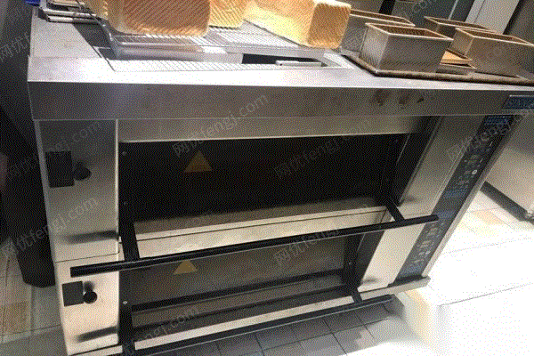 陕西西安出售新麦双层烤箱转让带石板蒸汽 12000元