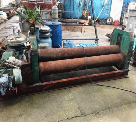 二手卷板机出售